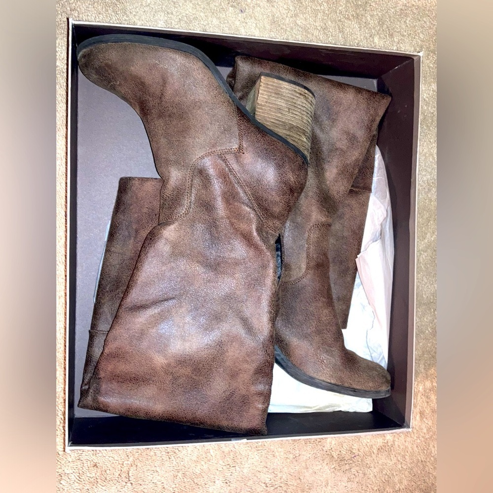 Hinge Canton Over the Knee Boot,Brown, Comfortable, and stylish Size 9.5 M
